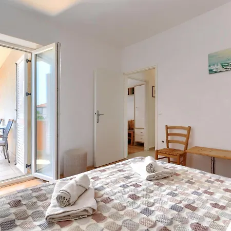 Lejlighed Alba-1 By Interhome